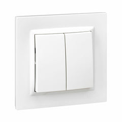 Doppel-Kippschalter Simon 8,4 x 4 x 8,4 cm